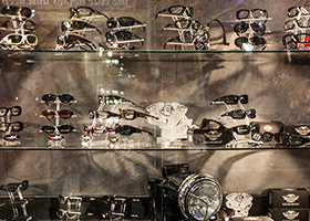 Das Sortiment an Bikerbrillen Nürnberg's Brillenmacherei Nummer 1